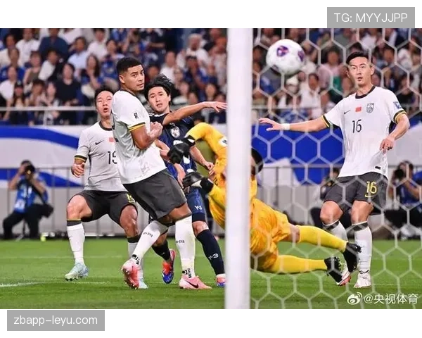 足球积分榜上的传奇逆转：历史瞬间点燃绿茵激情